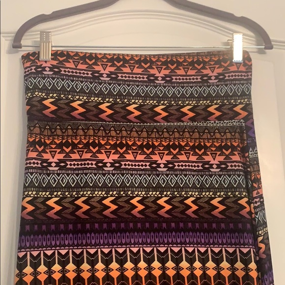 Tribal Maxi Skirt! - Picture 2 of 4